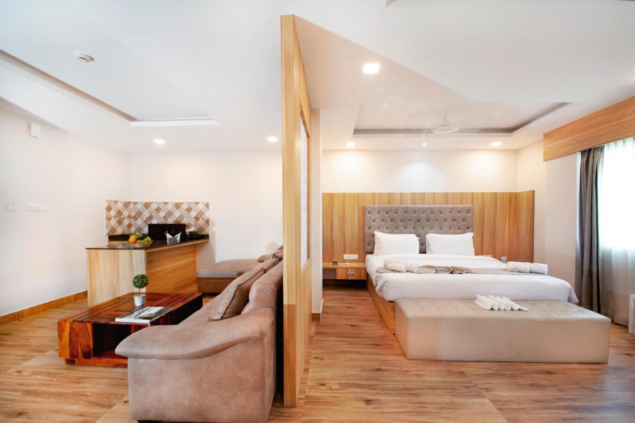 Abm Boutique Hotel By Purple Cloud Dod Jala Eksteriør bilde